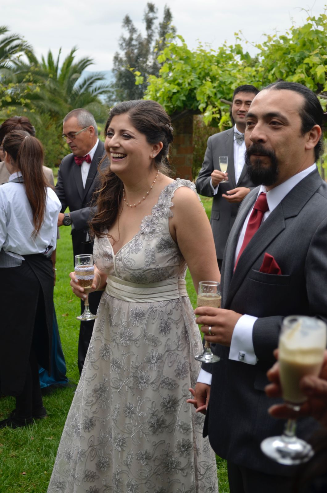 Novios Brindis Jardin